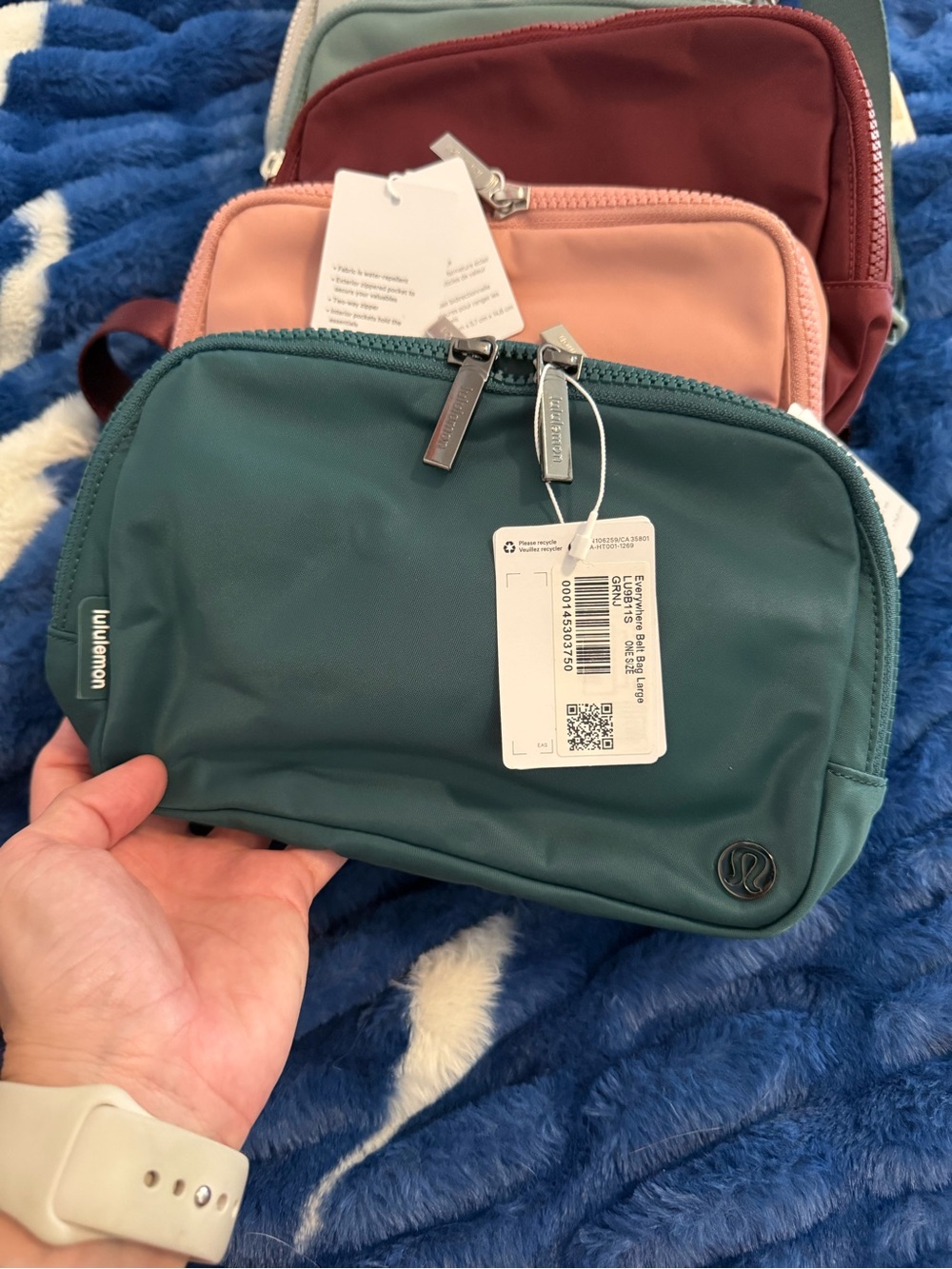 Lot of 10 Authentic Large Lululemon Belt bags. - Picture 11 of 11